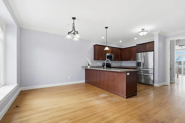 $549,000 | 107 Riverwalk Way, Manchester, NH 03101