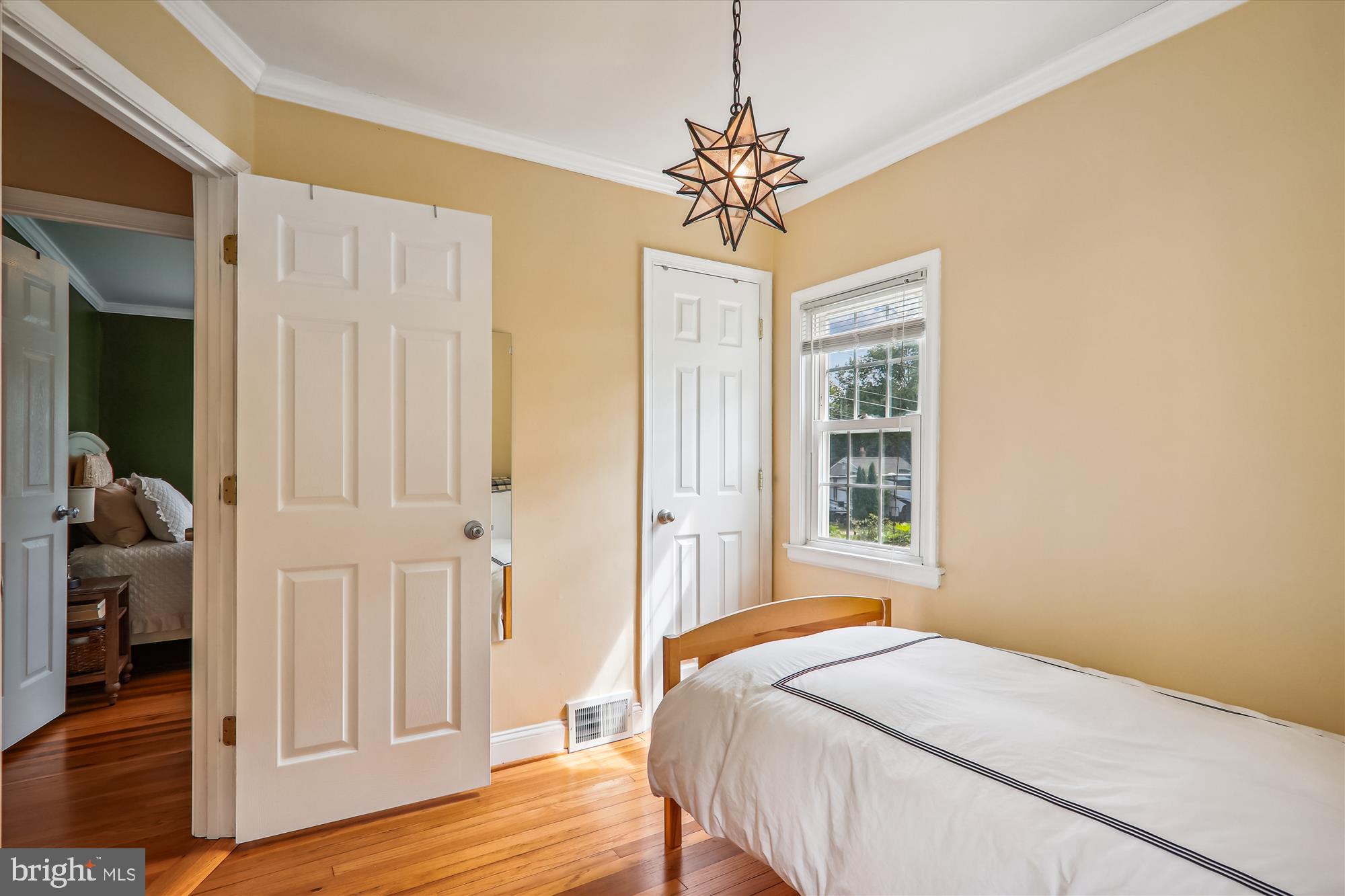 11512 Idlewood Road Silver Spring, MD 20906 - Photo 18 of 39 Bedroom 2
