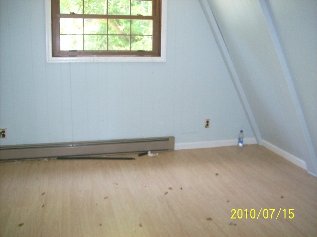 3607 Fort Chiswell Road Max Meadows, VA 24360 - Photo 6 of 9 a view of room with window
