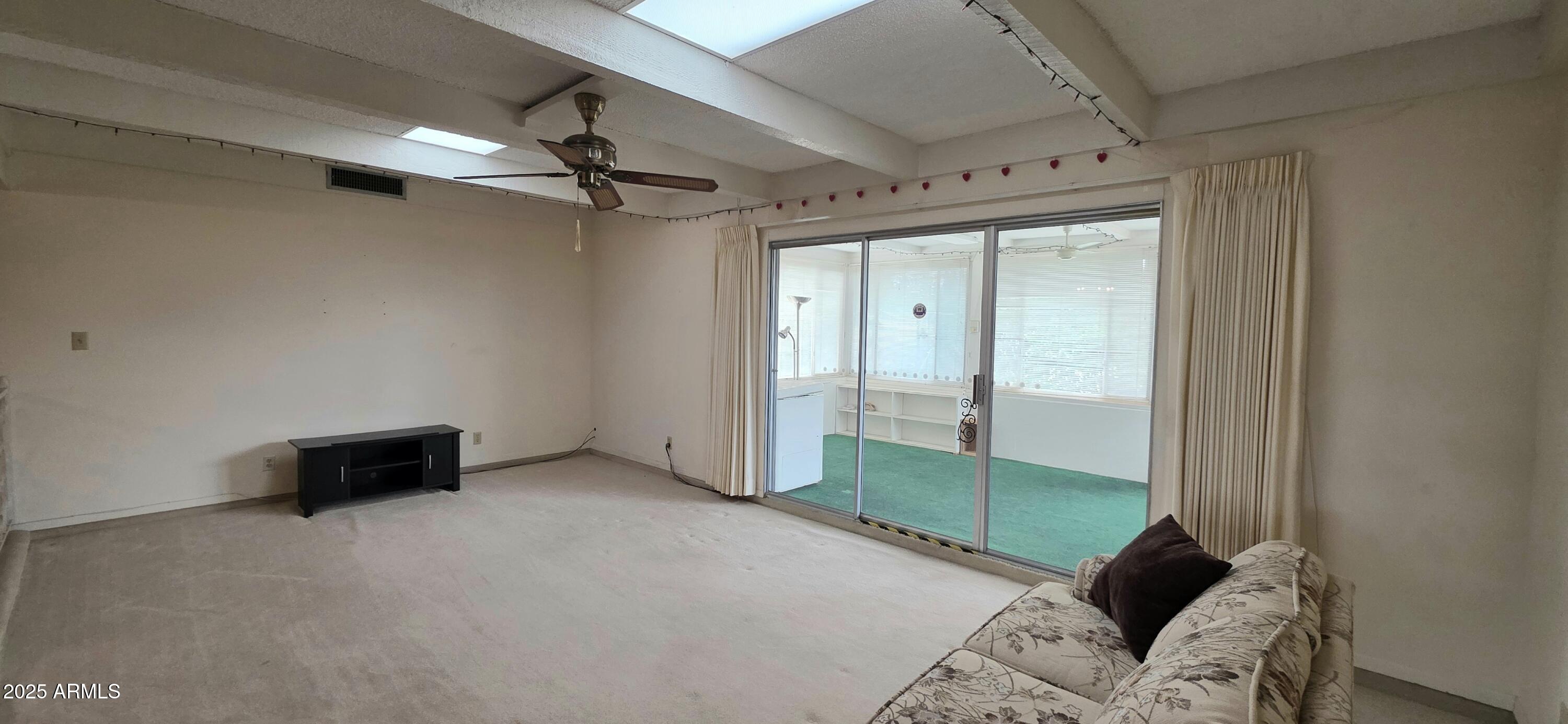 302 North Sage Street Pearce, AZ 85625 - Photo 14 of 38 a view of an empty room
