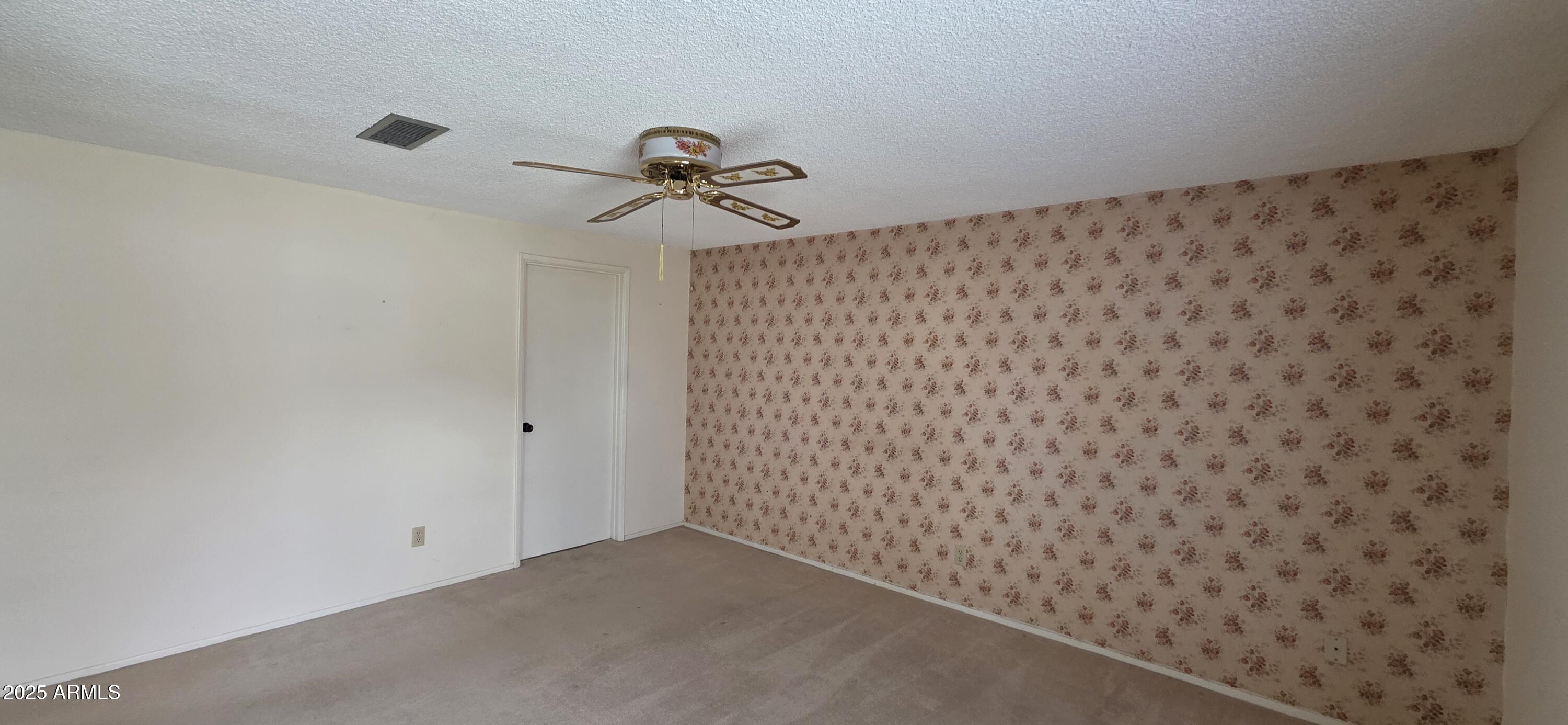 302 North Sage Street Pearce, AZ 85625 - Photo 20 of 38 a view of a small space