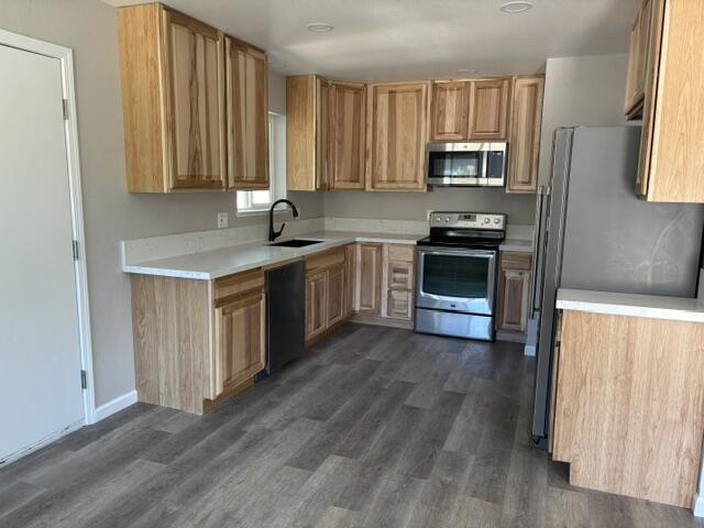 21 3rd Avenue Lewiston, CA 96052 - Photo 4 of 16 kitchen