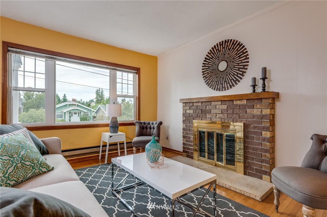 319 North 82nd Street Seattle, WA 98103 - Photo 5 of 25 Gallery Image 5
