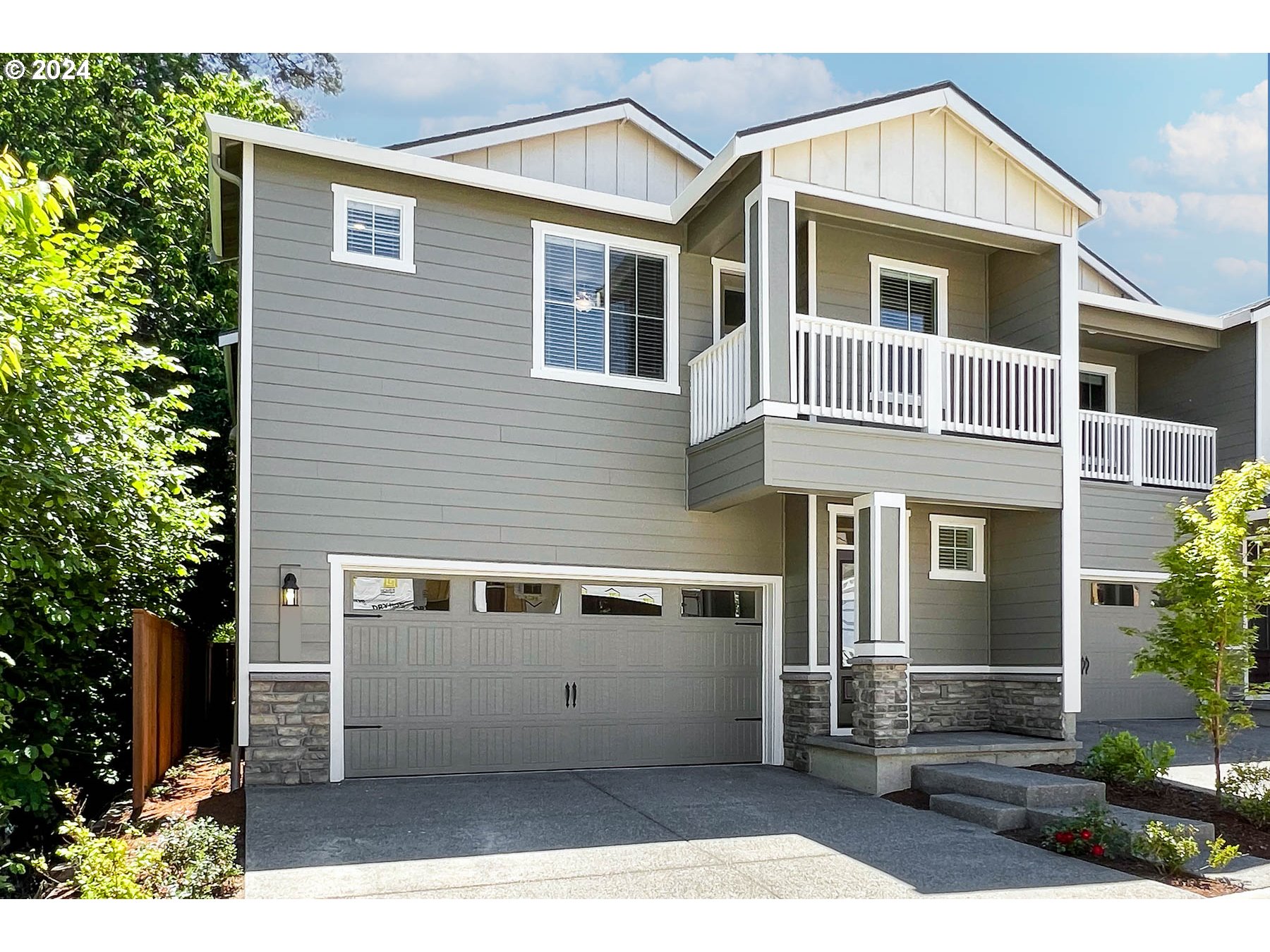 1922 Northeast 102nd Cir  