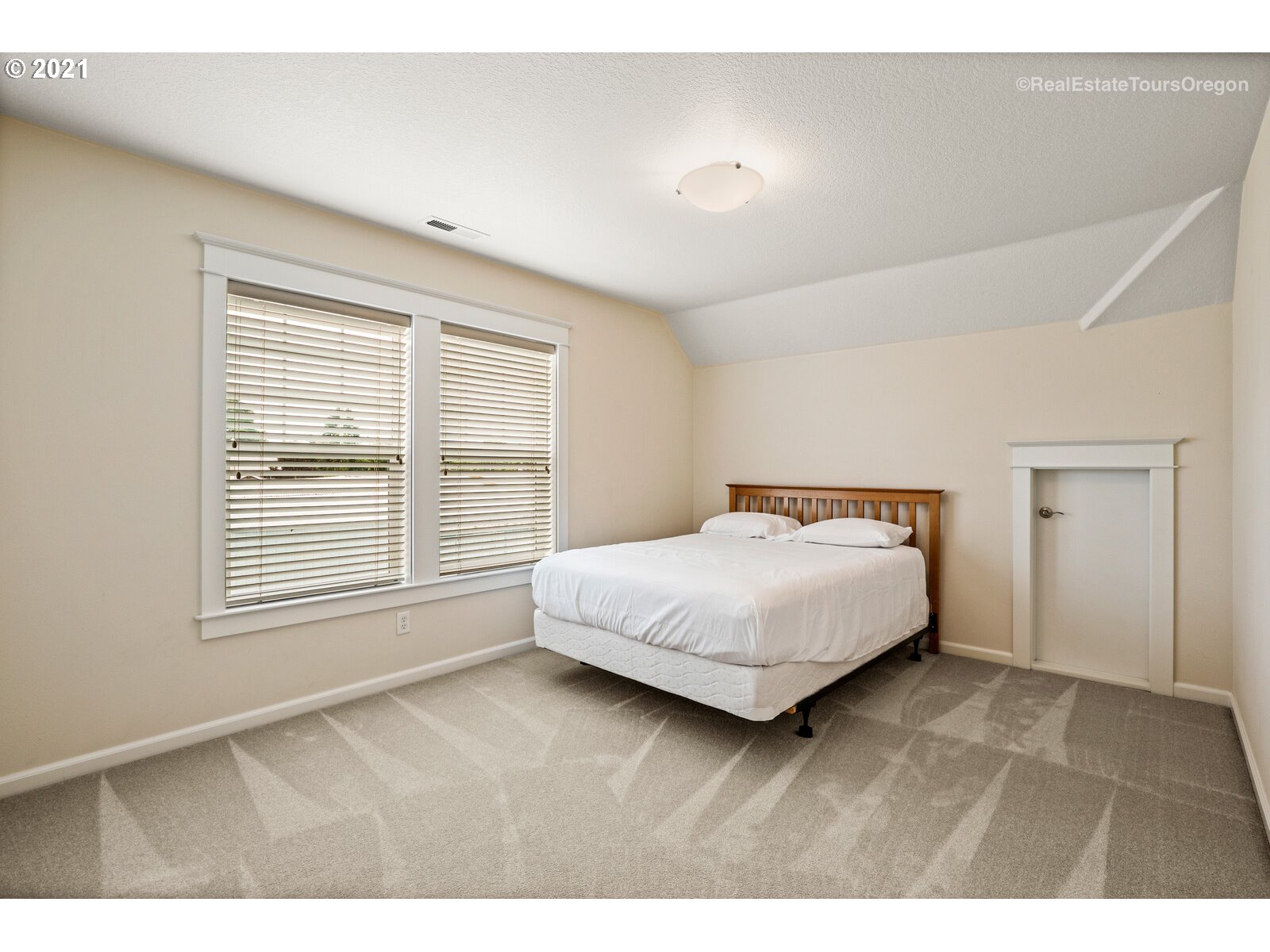 11700 Partlow Road Oregon City, OR 97045 - Photo 26 of 32 Gallery Image 26