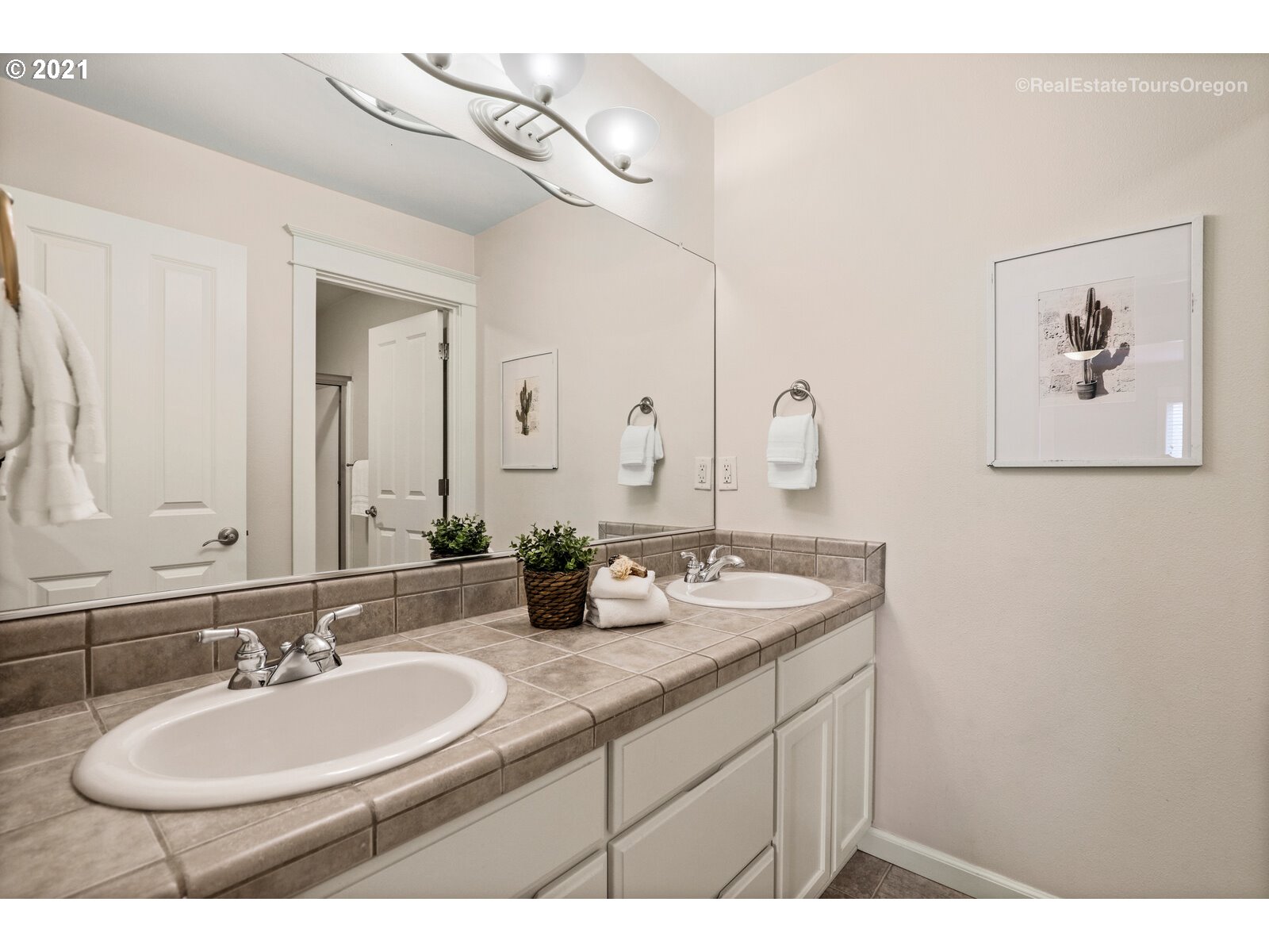 11700 Partlow Road Oregon City, OR 97045 - Photo 27 of 32 Gallery Image 27