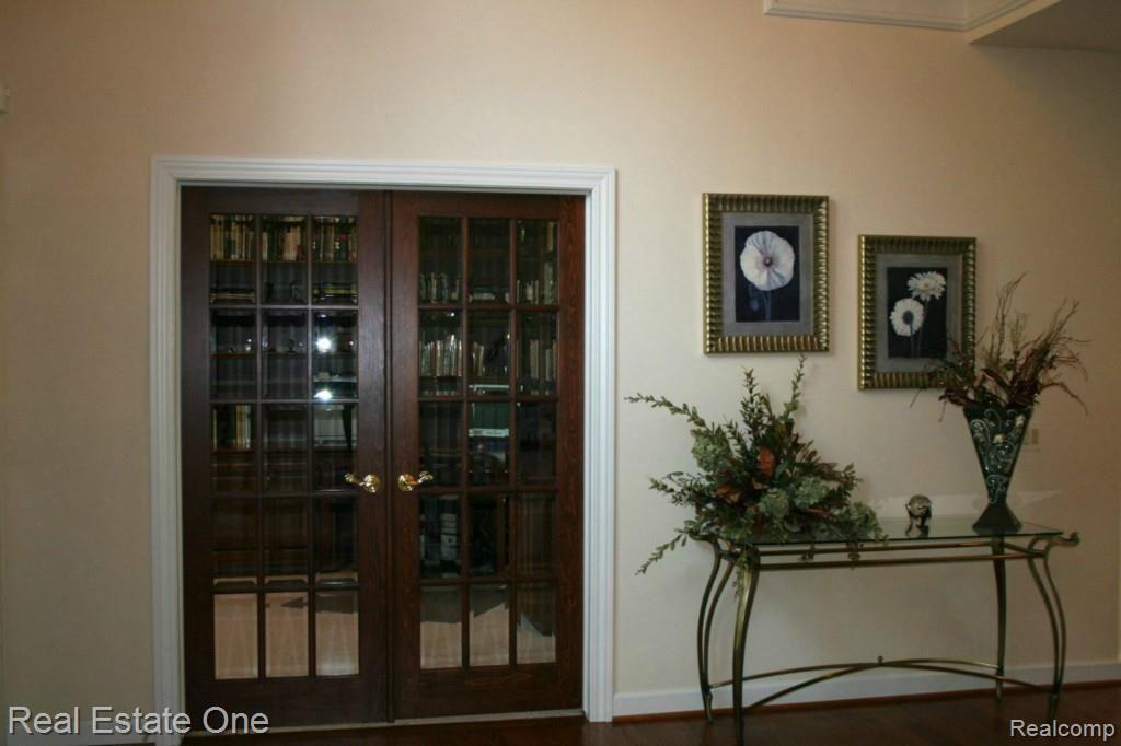 7811 Fieldstone Ridge Clarkston, MI 48348 - Photo 13 of 51 IMG_1594.jpg