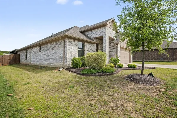 $428,000 | 1237 Rushmore Drive, Burleson, TX 76028