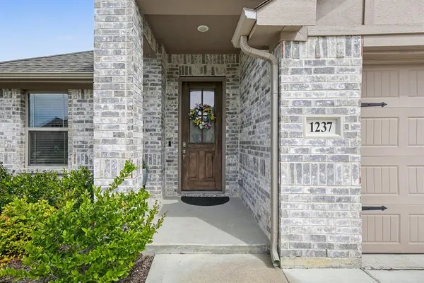 $428,000 | 1237 Rushmore Drive, Burleson, TX 76028