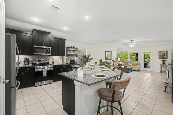 $428,000 | 1237 Rushmore Drive, Burleson, TX 76028