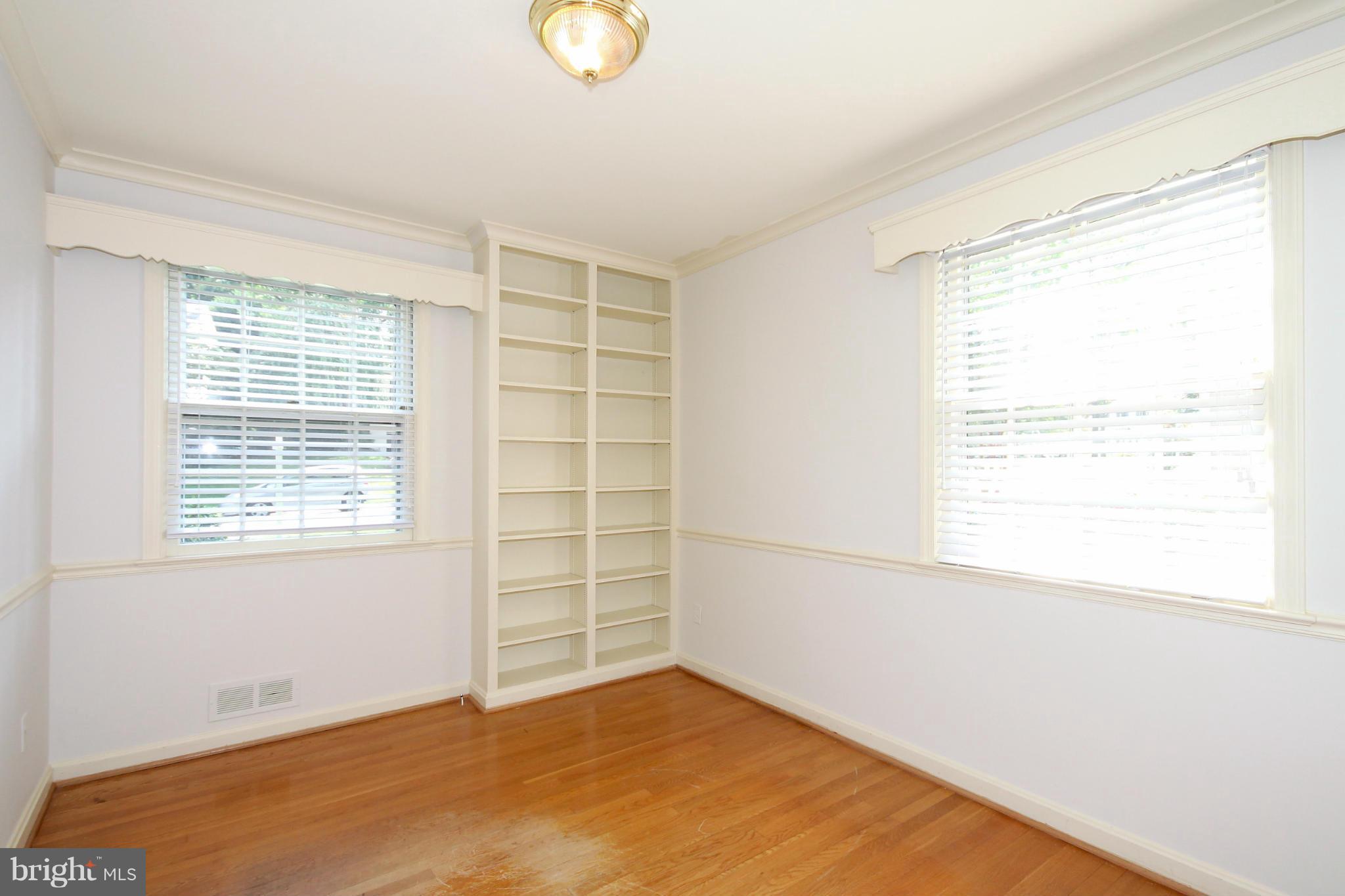 8216 Kerry Road Chevy Chase, MD 20815 - Photo 9 of 19 Interior (General)