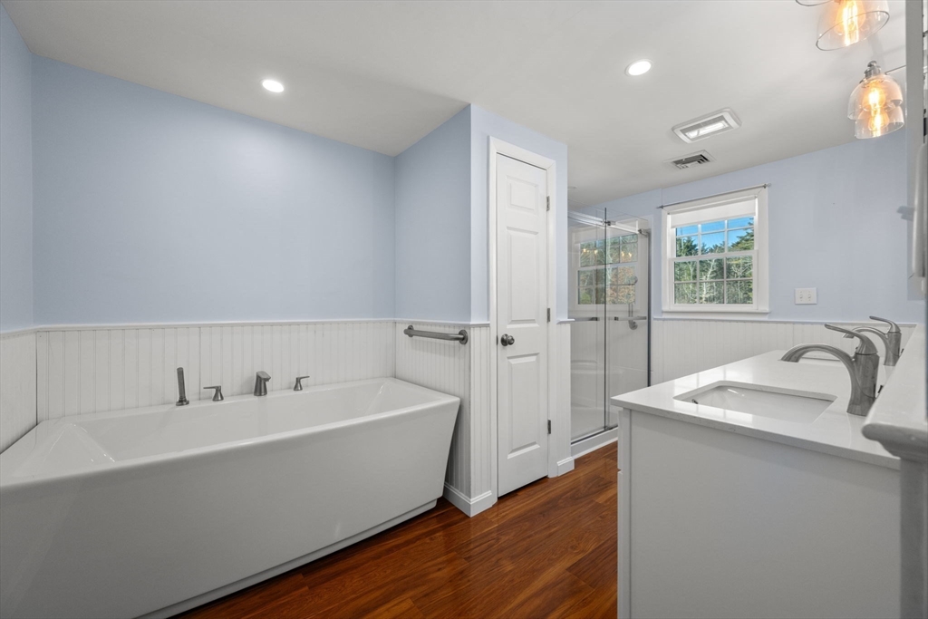 361 County Road Hanson, MA 02341 - Photo 7 of 17