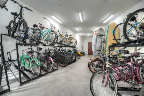 $2,295,000 | 2820 Carleton Street, Unit 16, San Diego, CA 92106