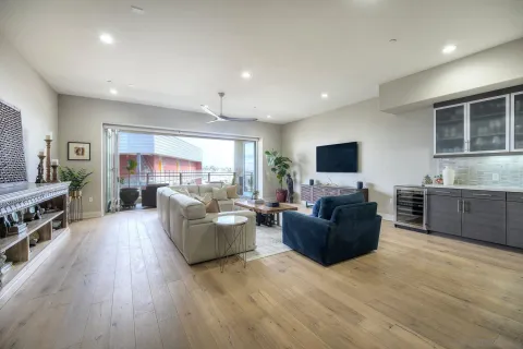 $2,295,000 | 2820 Carleton Street, Unit 16, San Diego, CA 92106