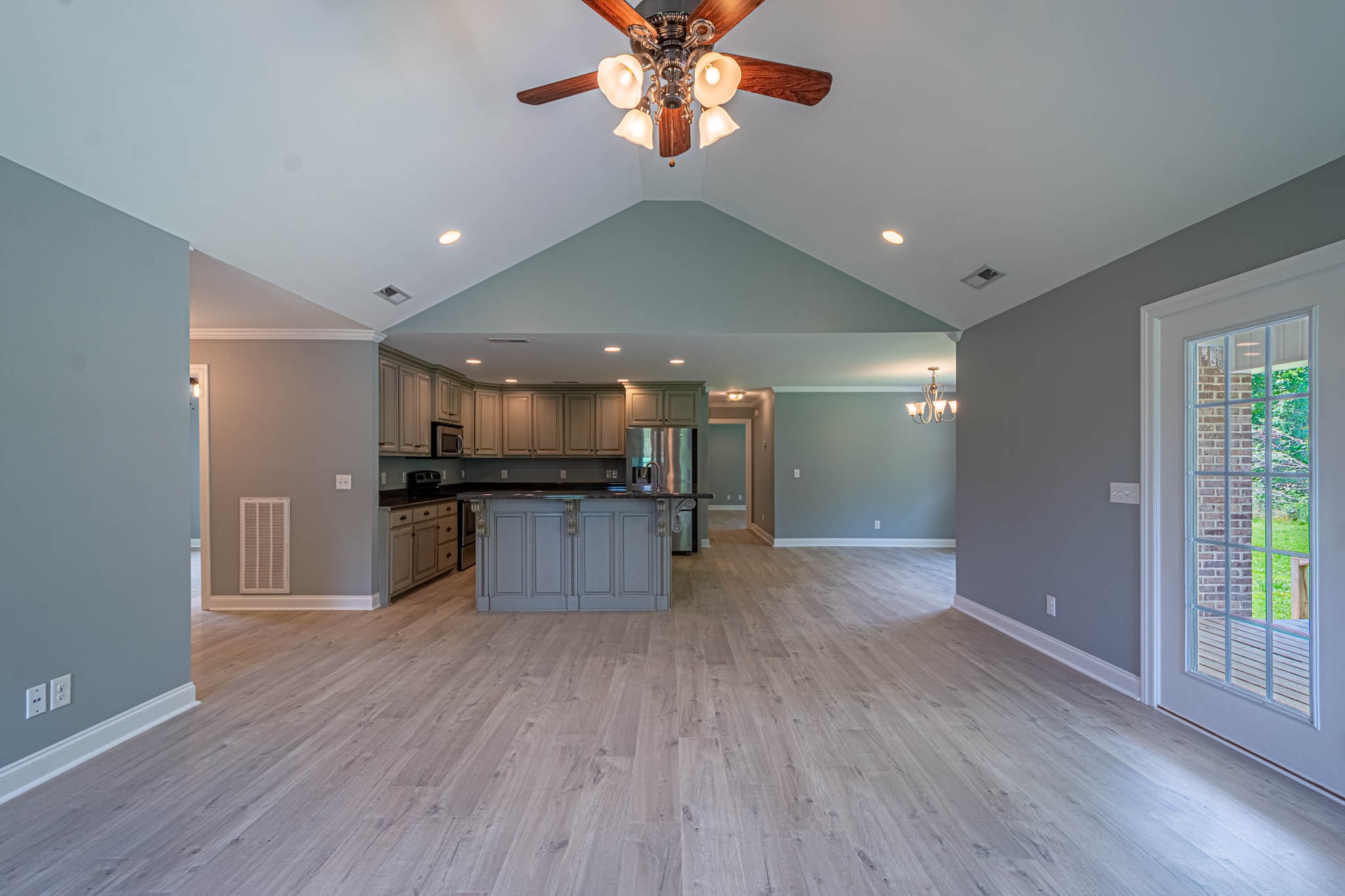 901 Cedar Pl Road Pulaski, TN 38478 - Photo 8 of 59
