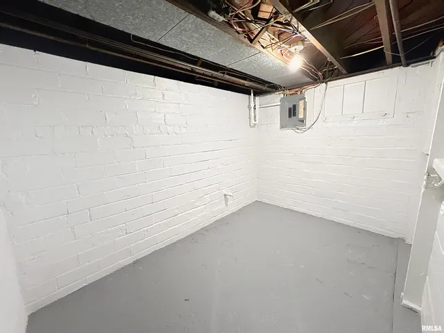 $144,900 | 1638 20th Avenue, Moline, IL 61265