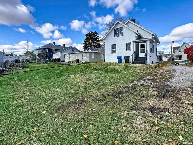 $144,900 | 1638 20th Avenue, Moline, IL 61265