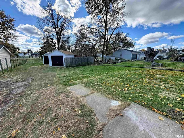 $144,900 | 1638 20th Avenue, Moline, IL 61265