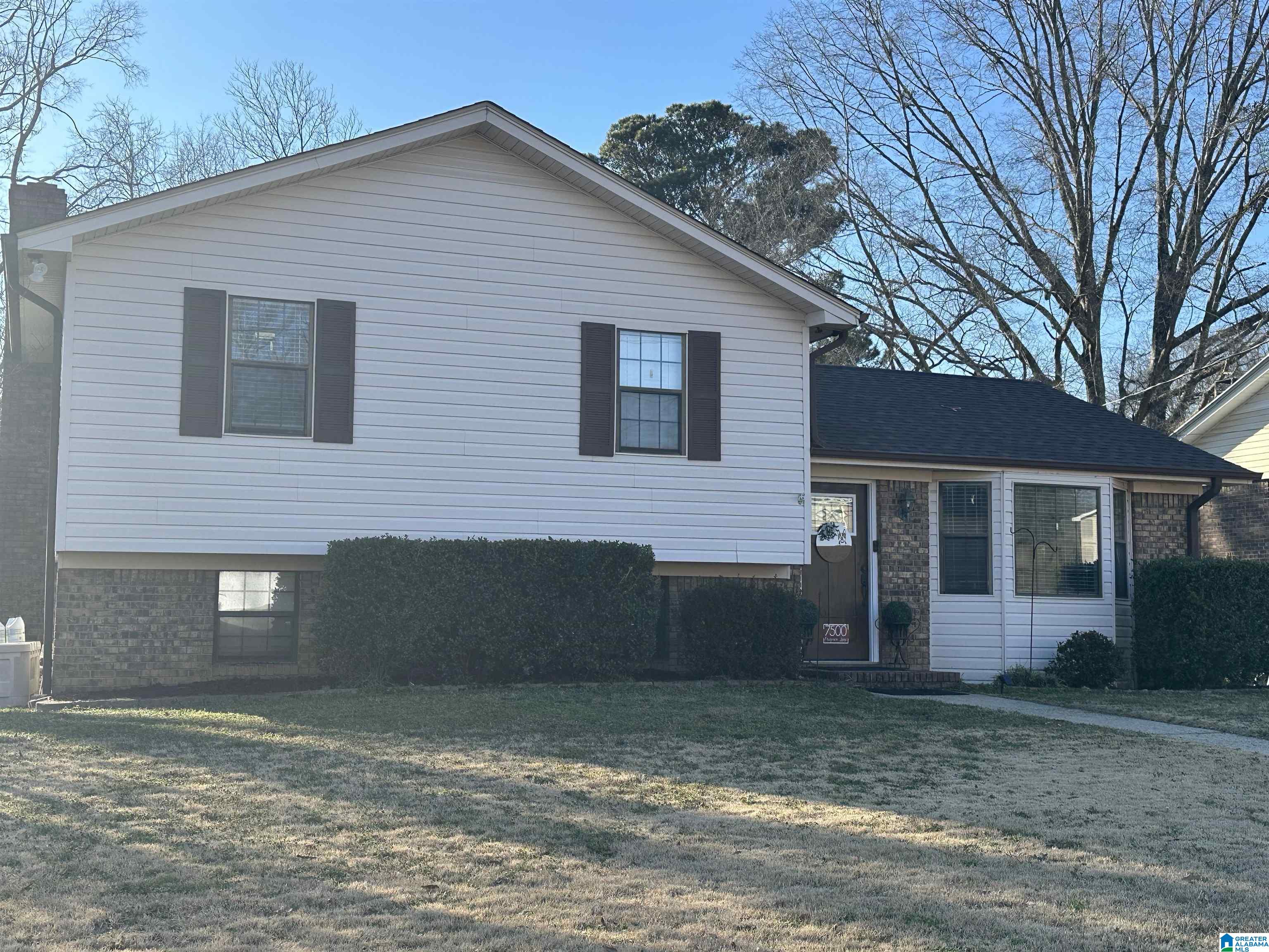 7500 Cresview Lane Dora, AL 35062 - Photo 2 of 23