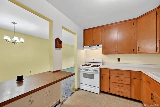 $399,900 | 17 Hickory Street, Highland Mills, NY 10930