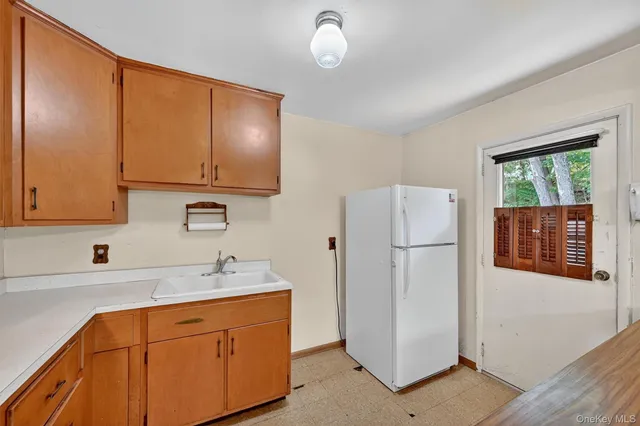 $399,900 | 17 Hickory Street, Highland Mills, NY 10930