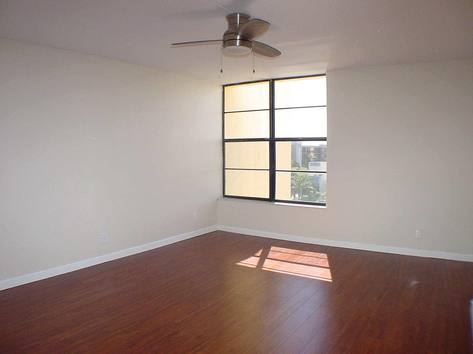9 Royal Palm Way, Unit 604 Boca Raton, FL 33432 - Photo 15 of 31 DSC00494