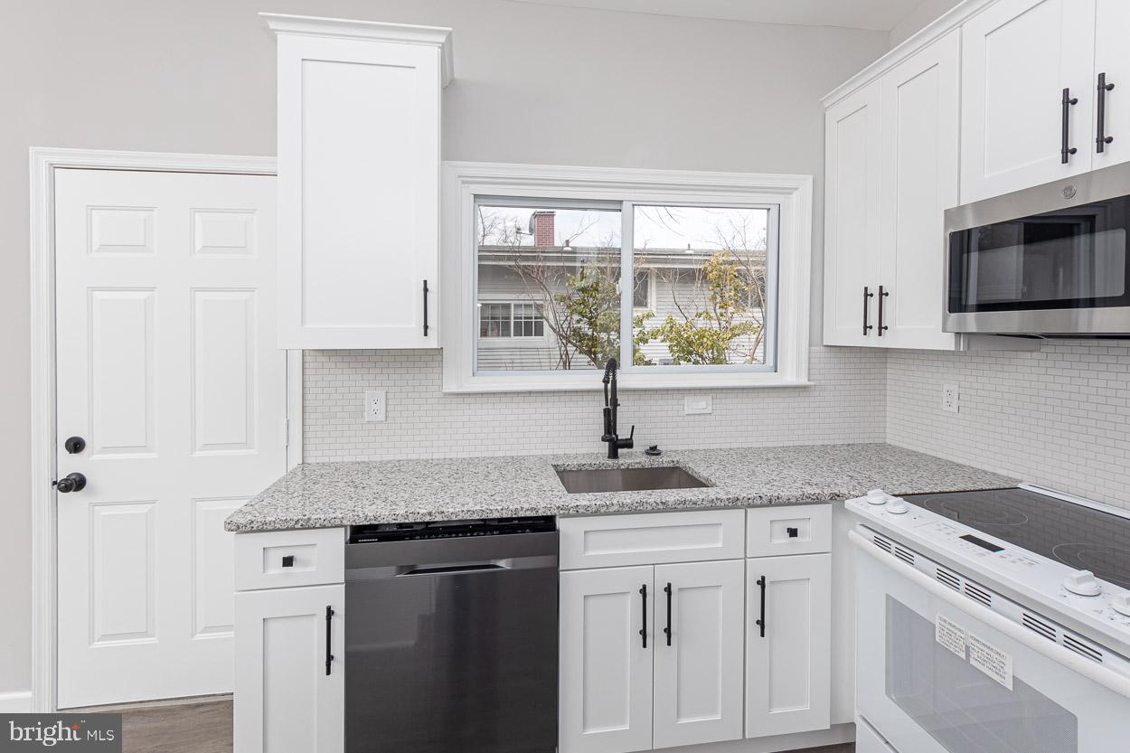 4733 Belle Forte Road Pikesville, MD 21208 - Photo 5 of 31