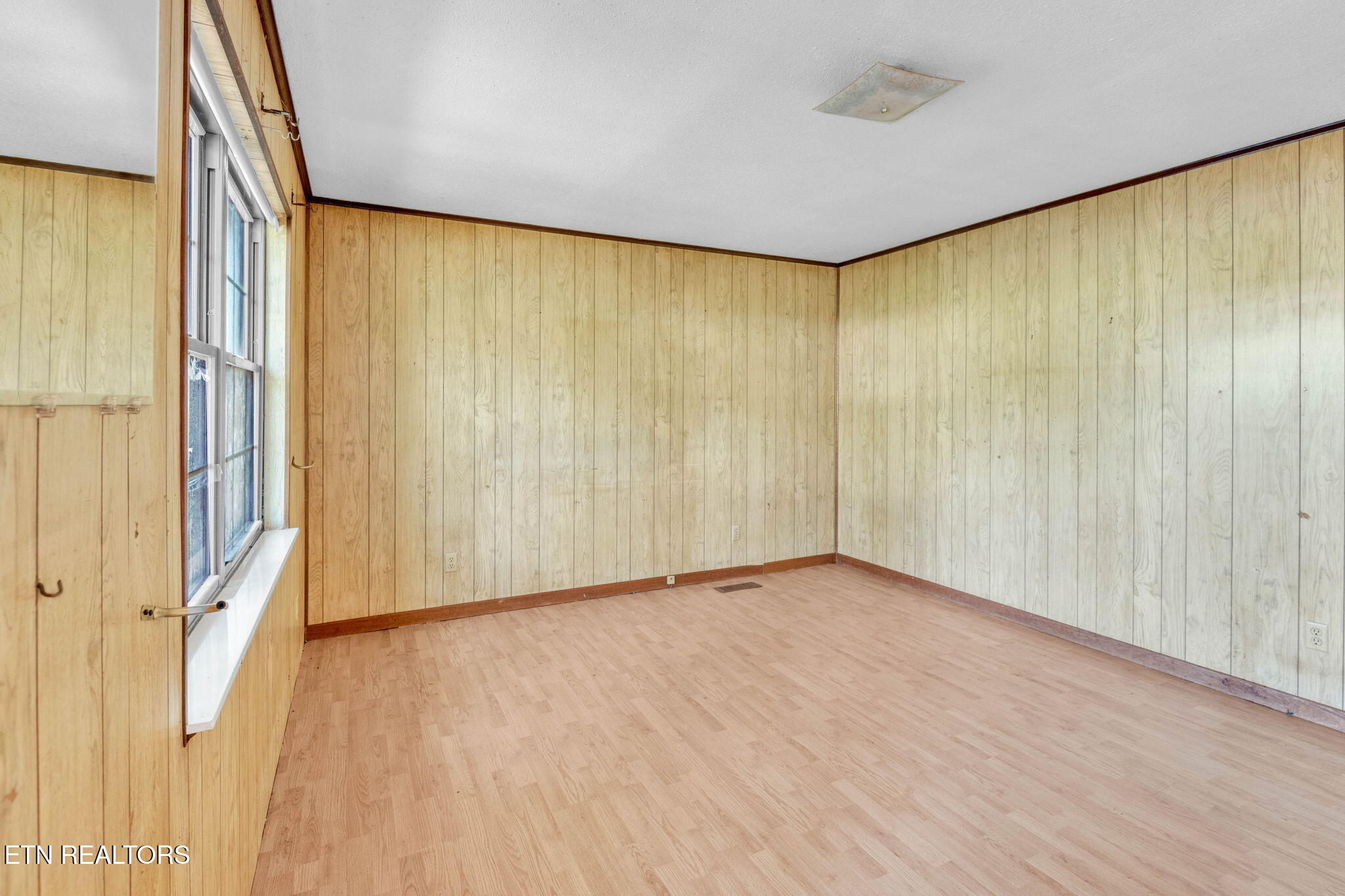 322 Idlewild Drive White Pine, TN 37890 - Photo 8 of 22 9-web-or-mls-Idlewild-1697