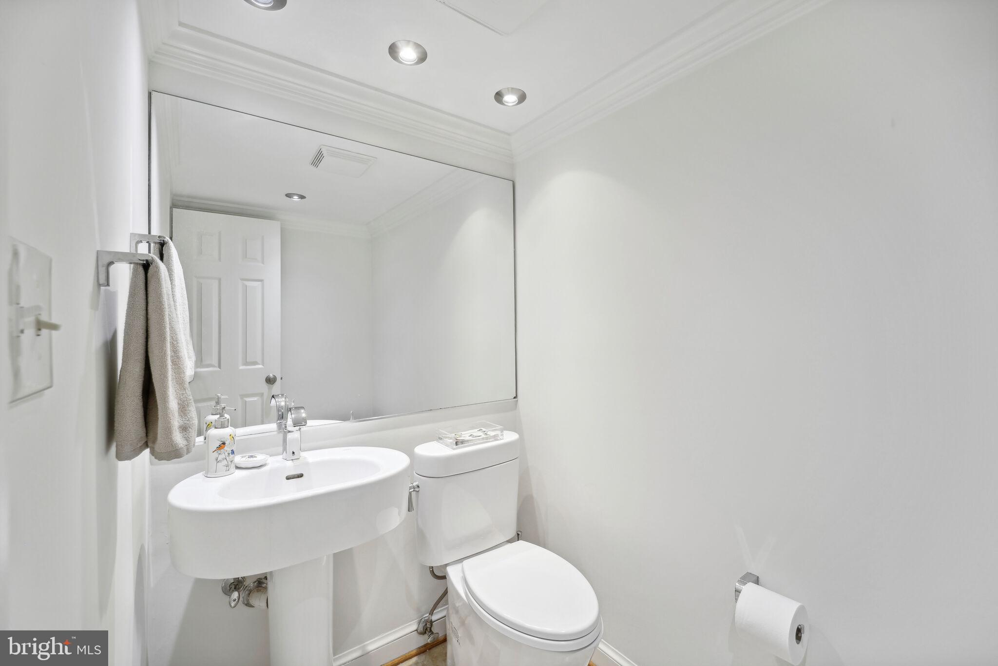 12401 Rivers Edge Drive Potomac, MD 20854 - Photo 20 of 65