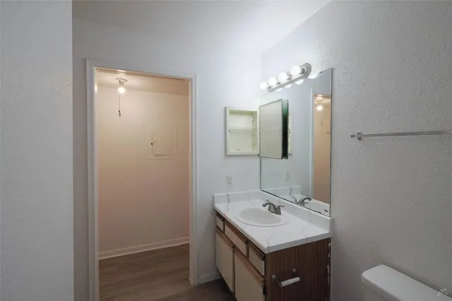 $1,358 | 2430 Cromwell Circle, Unit 1405, Austin, TX 78741