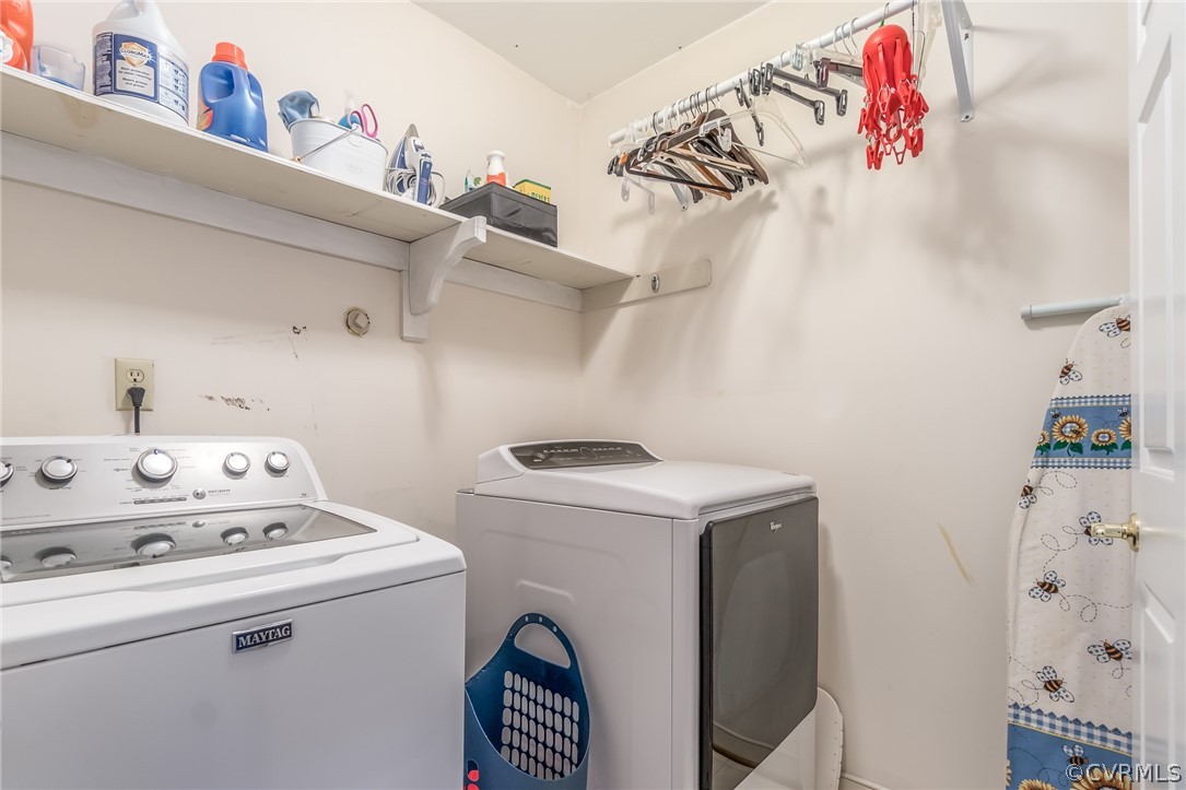 14912 Walnut Bend Road Midlothian, VA 23112 - Photo 23 of 41 a utility room with dryer and washer