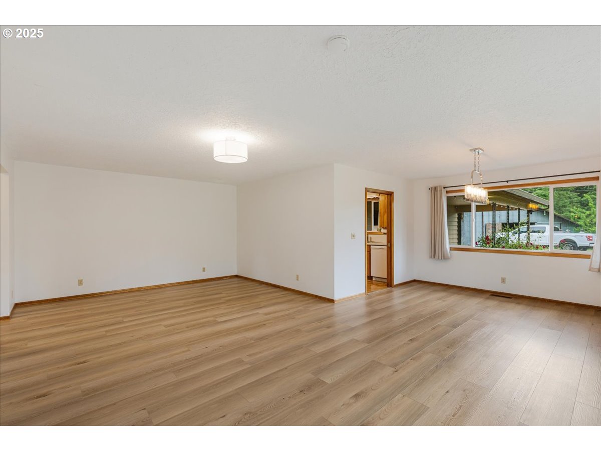 50519 Southwest Scoggins Valley Road Gaston, OR 97119 - Photo 11 of 45 Gallery Image 11