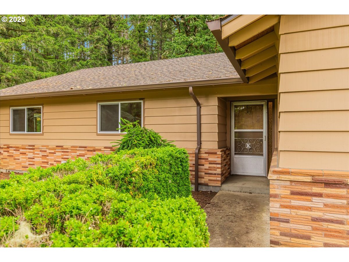 50519 Southwest Scoggins Valley Road Gaston, OR 97119 - Photo 5 of 45 Gallery Image 5