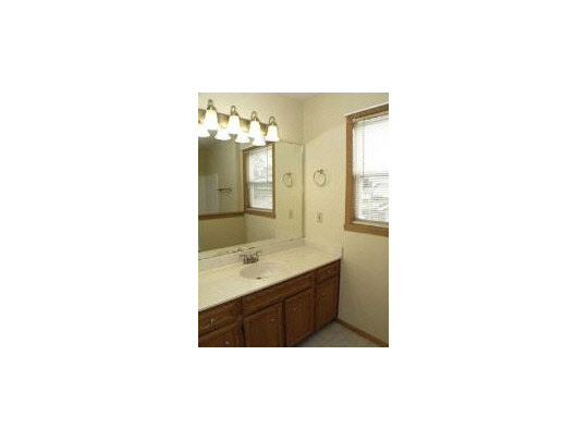 4034 Tesa Road Rockford, IL 61109 - Photo 4 of 9 Gallery Image 4