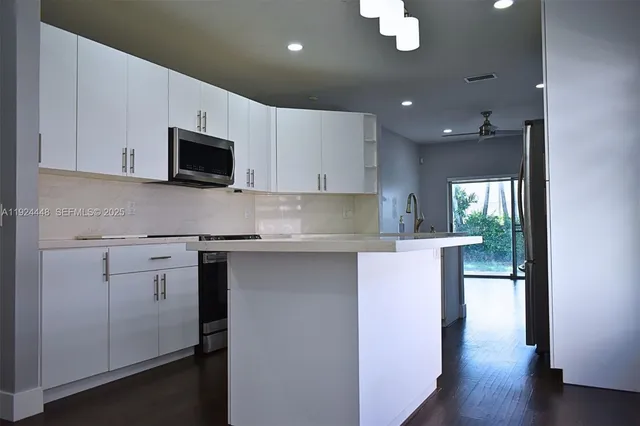 $3,400 | 6254 Northwest 38th Drive, Coral Springs, FL 33067