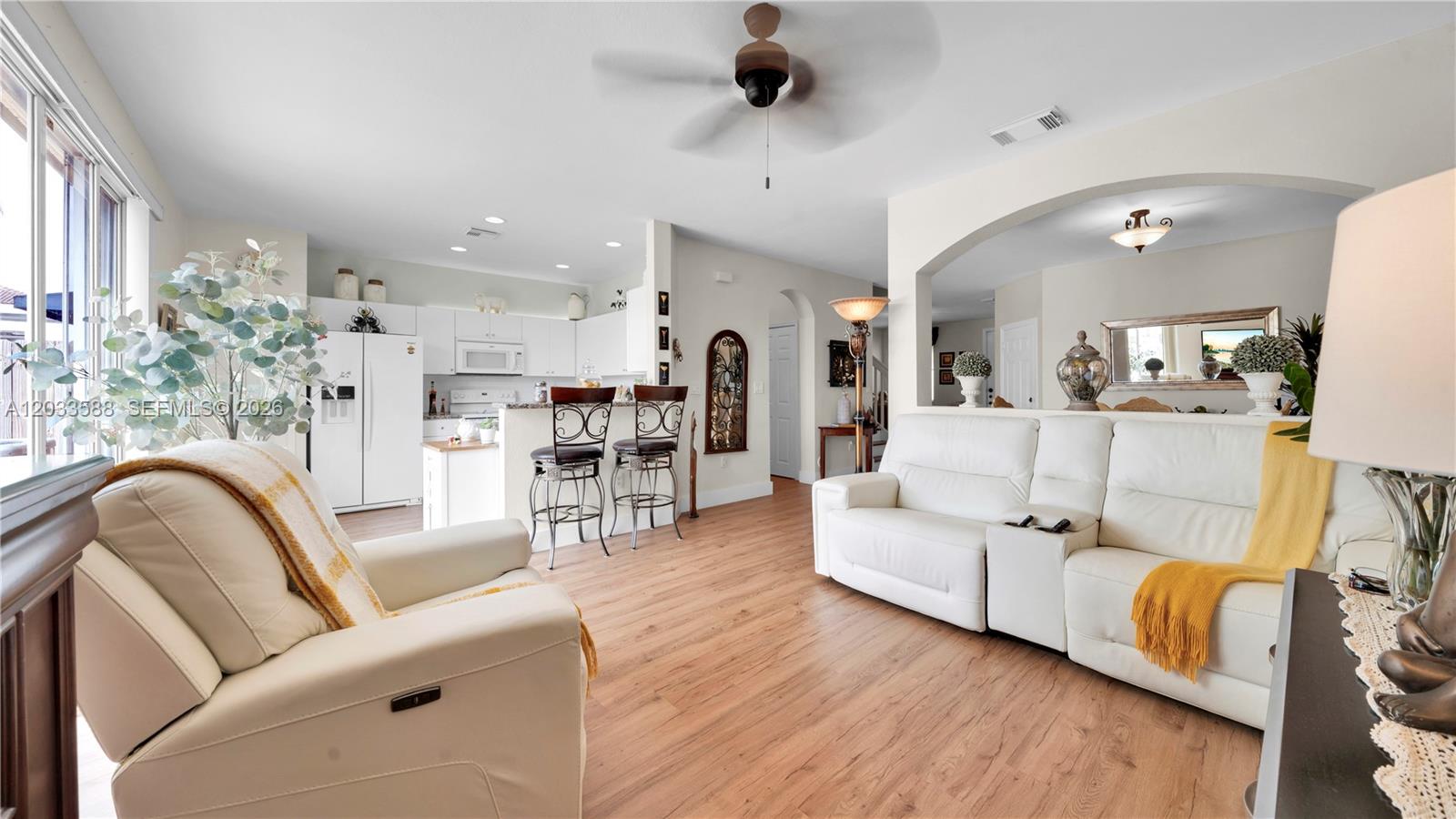 16590 Southwest 70th Street Miami, FL 33193 - Photo 11 of 53