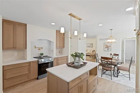 $746,000 | 19109 Old Manchester Road, Wildwood, MO 63069