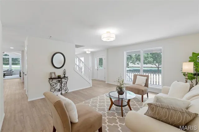 $746,000 | 19109 Old Manchester Road, Wildwood, MO 63069