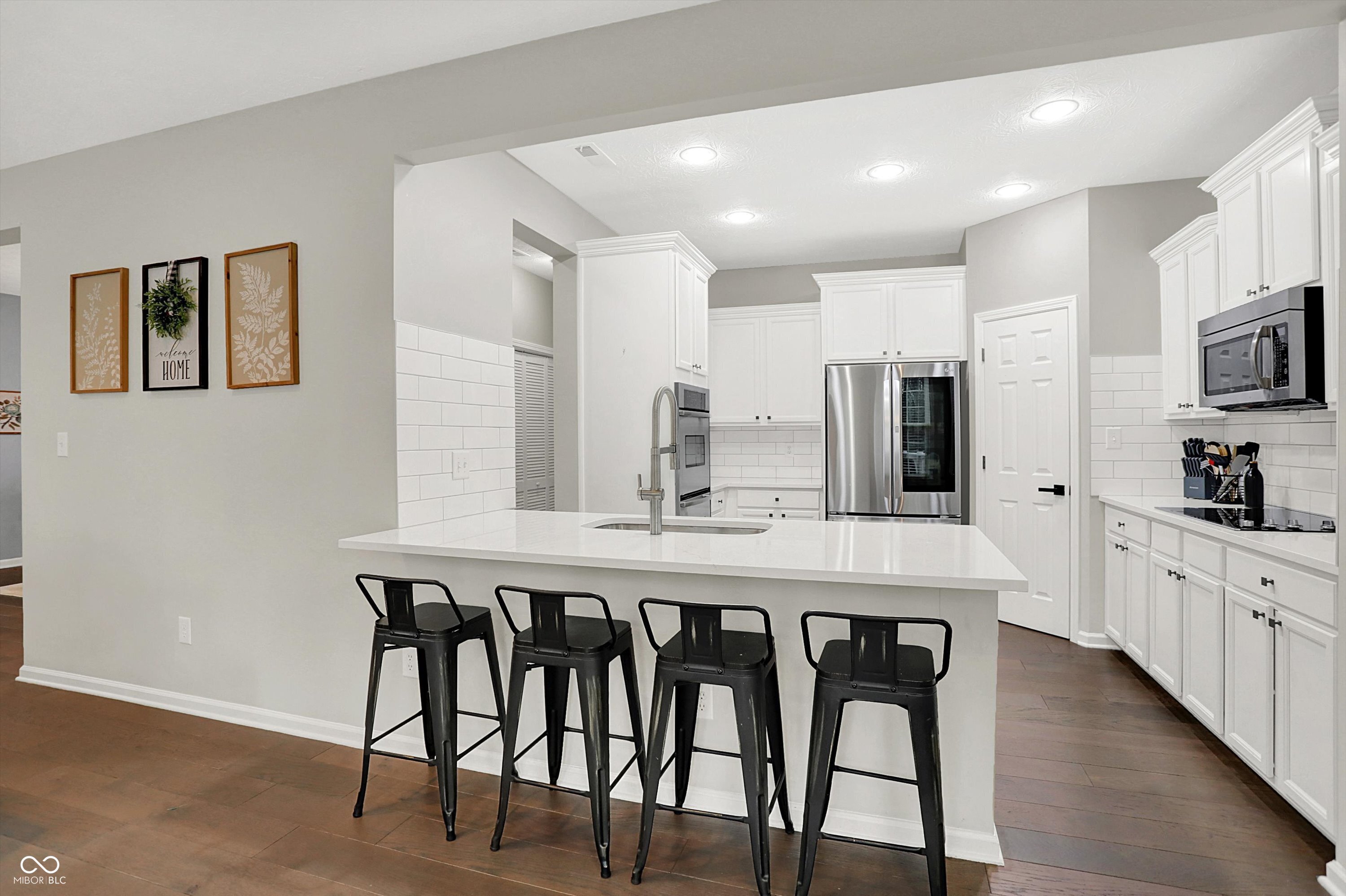 12232 Wolverton Way Fishers, IN 46037 - Photo 9 of 46