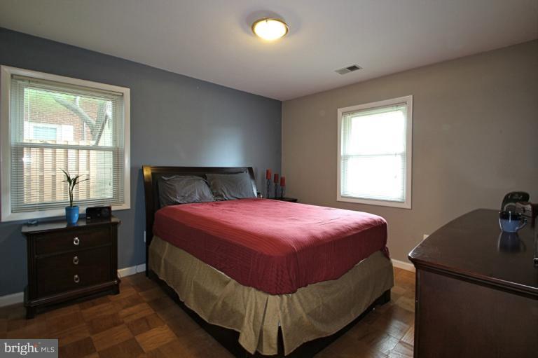 4009 Braddock Road Alexandria, VA 22312 - Photo 1 of 22 Bedroom
