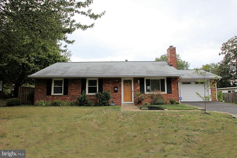 4009 Braddock Road Alexandria, VA 22312 - Photo 22 of 22 Exterior (Front)