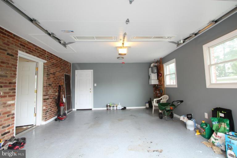 4009 Braddock Road Alexandria, VA 22312 - Photo 5 of 22 Exterior (General)