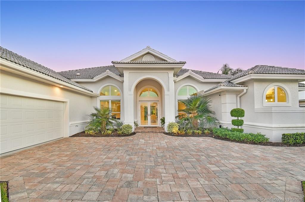 8149 Southeast Double Tree Drive Hobe Sound, FL 33455 - Photo 4 of 61