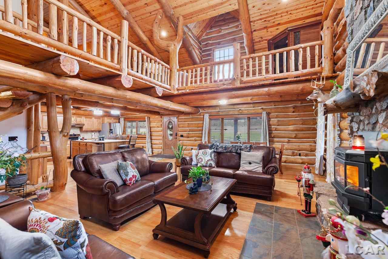 3892 South Waldron Road Hudson, MI 49247 - Photo 13 of 92 50062880-12.JPG