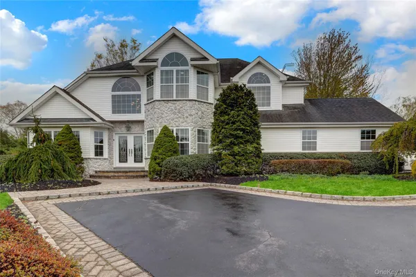 $1,450,000 | 6 Arborvitae Lane, Miller Place, NY 11764
