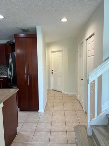 $2,400 | 1190 Imperial Lake Road, West Palm Beach, FL 33413