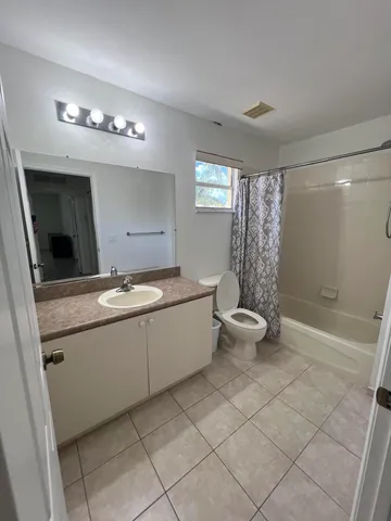 $2,400 | 1190 Imperial Lake Road, West Palm Beach, FL 33413