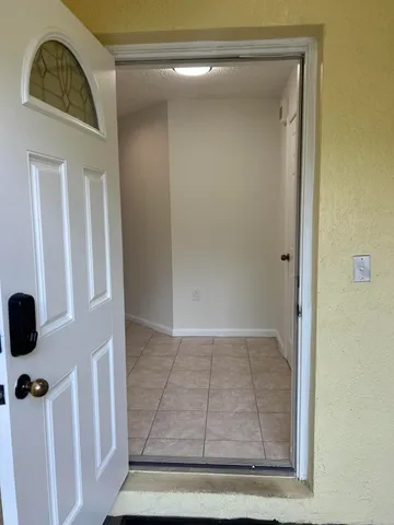 $2,400 | 1190 Imperial Lake Road, West Palm Beach, FL 33413