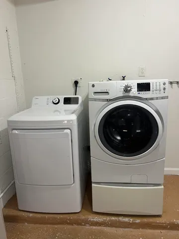 $2,400 | 1190 Imperial Lake Road, West Palm Beach, FL 33413