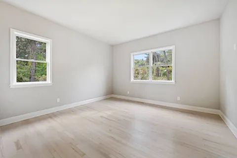 $3,250,000 | 286 Montauk Highway, Southampton, NY 11968